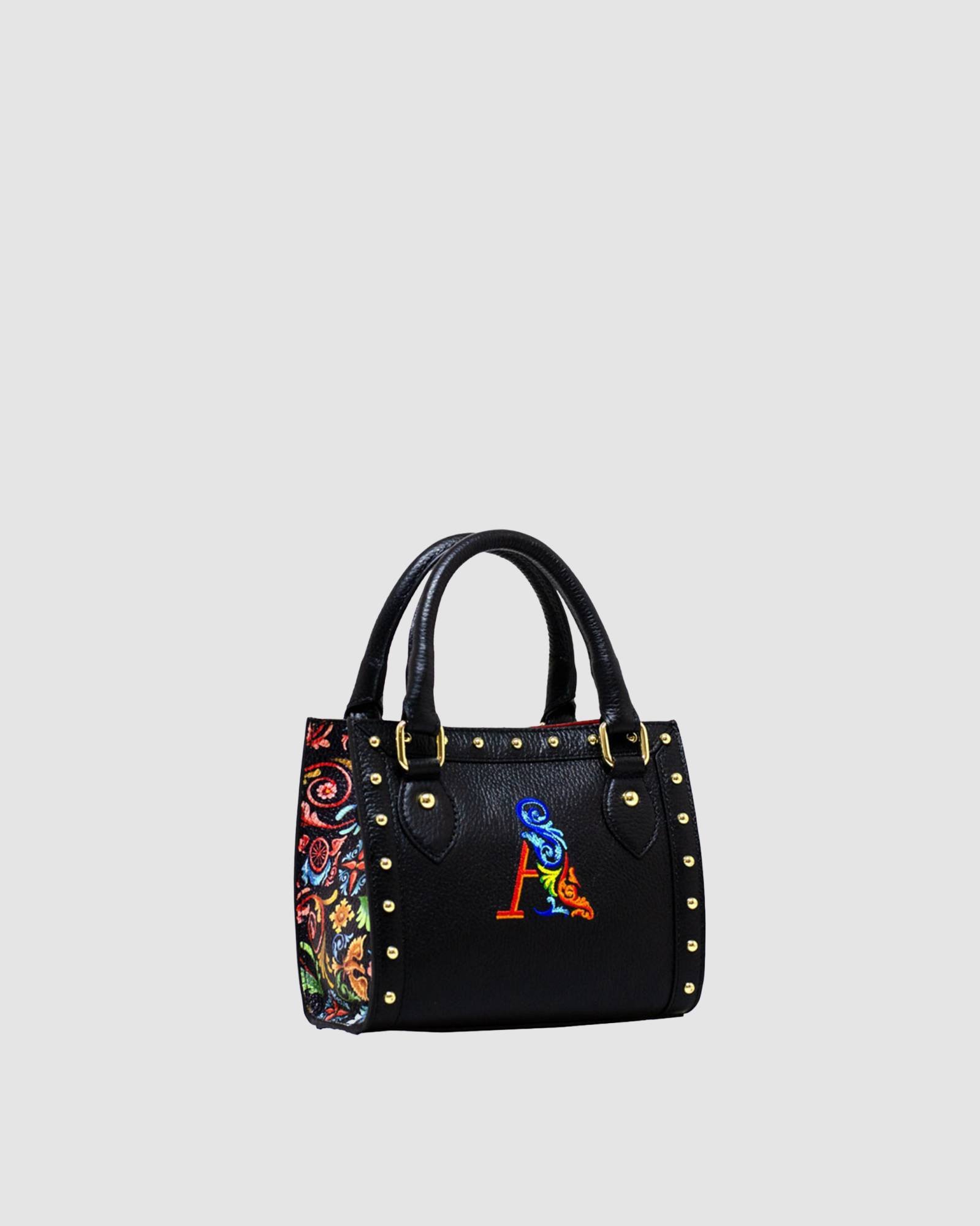 Mini Bag Scaramanzia nera con borchie