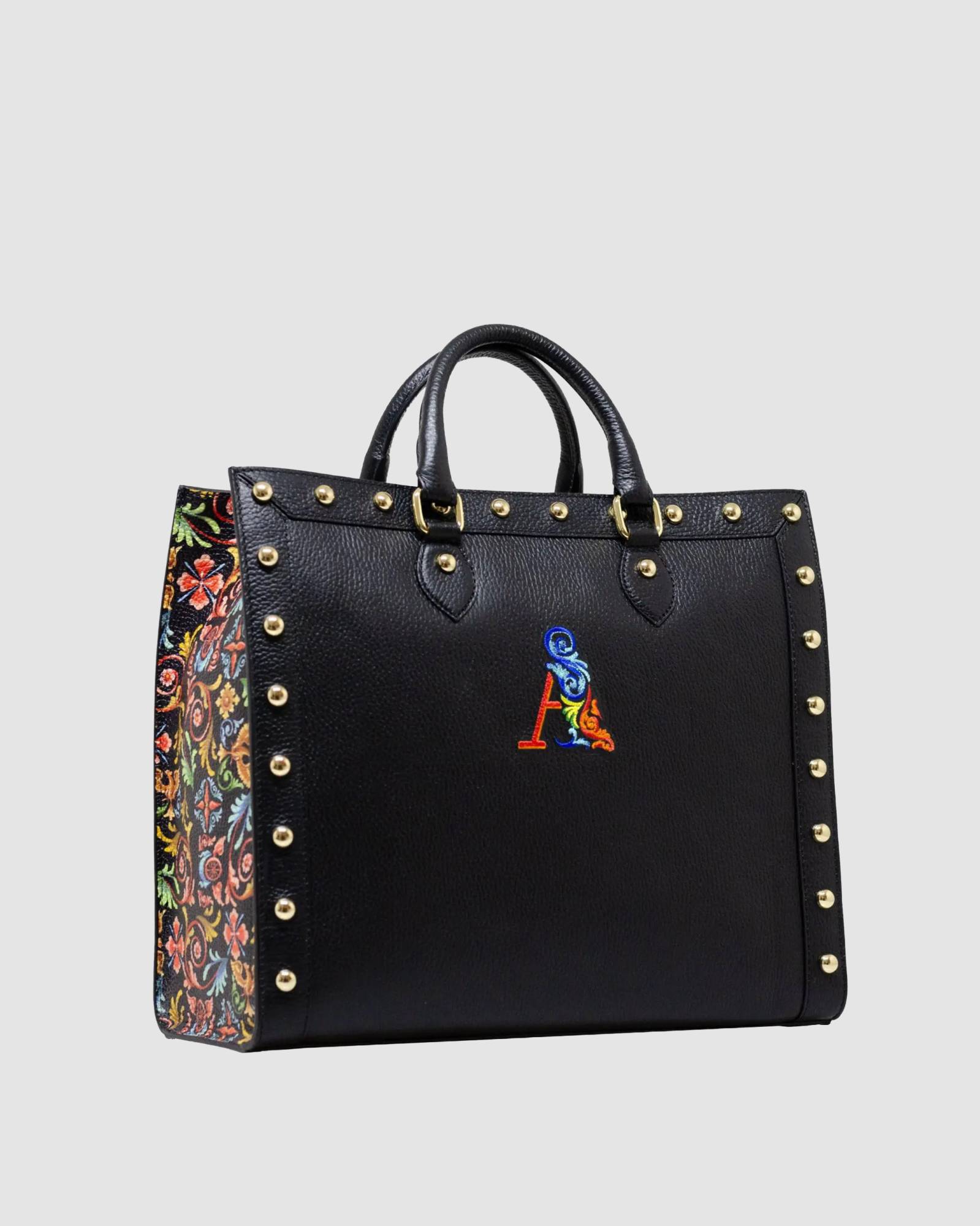 Shopping Bag Scaramanzia nera con borchie